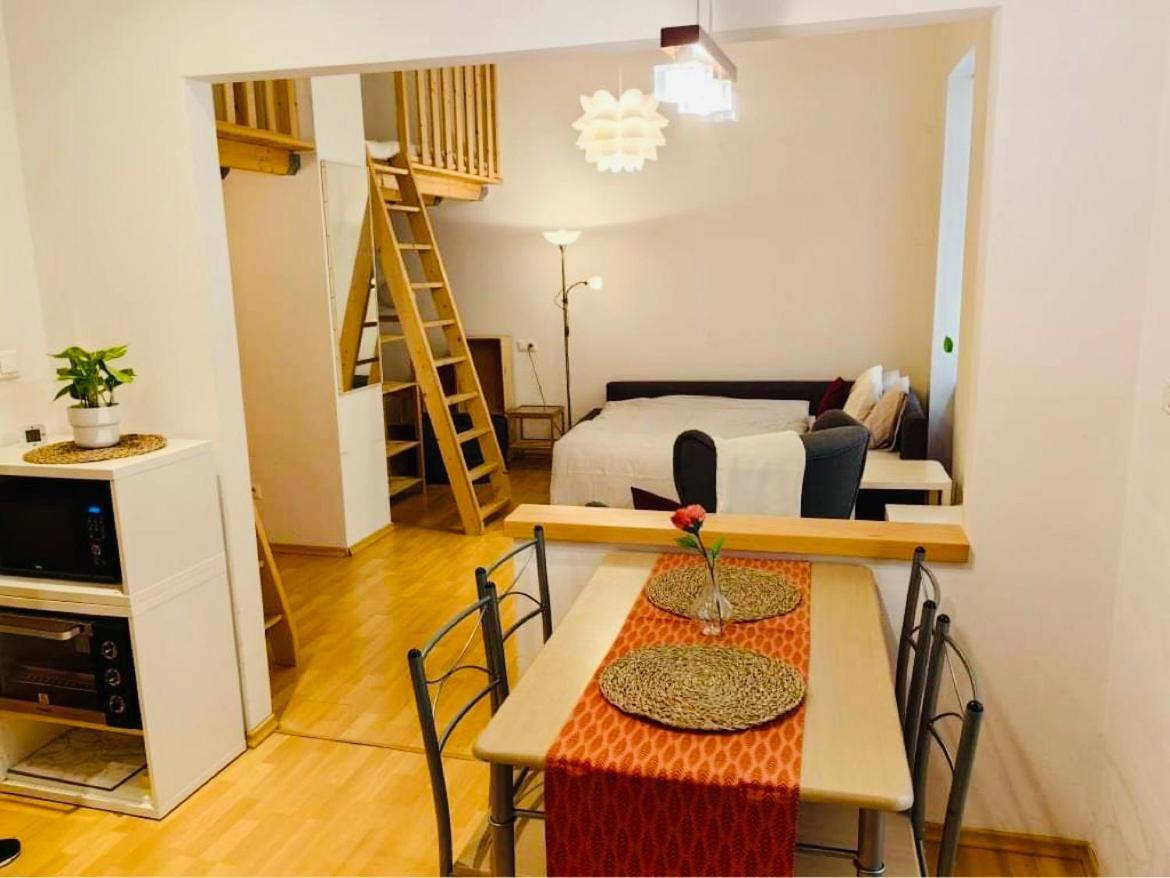 Downtown Apartment Bianca Bratislava Exterior photo